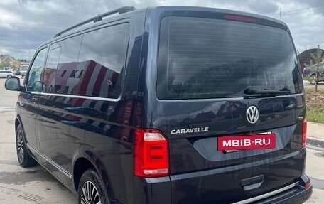 Volkswagen Caravelle T6 рестайлинг, 2016 год, 4 075 000 рублей, 7 фотография