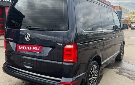 Volkswagen Caravelle T6 рестайлинг, 2016 год, 4 075 000 рублей, 8 фотография