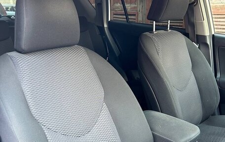 Toyota RAV4, 2011 год, 1 640 000 рублей, 14 фотография