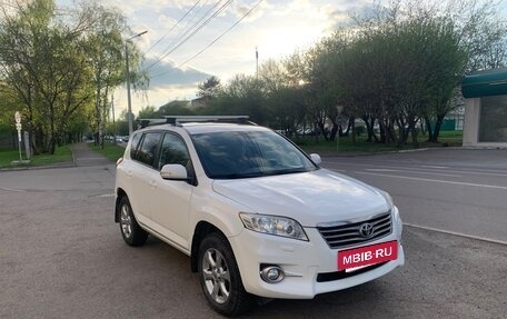 Toyota RAV4, 2011 год, 1 640 000 рублей, 2 фотография