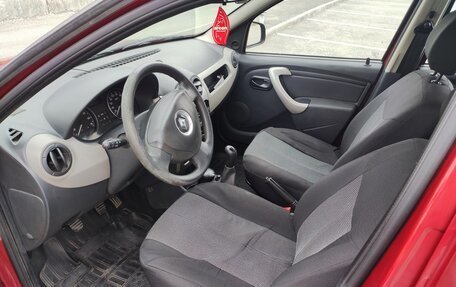Renault Sandero I, 2012 год, 710 000 рублей, 2 фотография