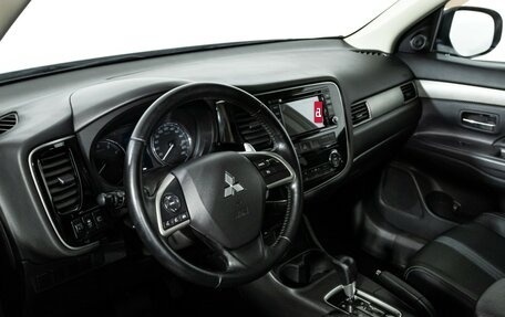 Mitsubishi Outlander III рестайлинг 3, 2013 год, 1 449 700 рублей, 11 фотография