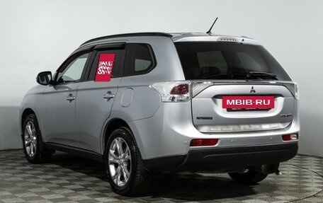 Mitsubishi Outlander III рестайлинг 3, 2013 год, 1 449 700 рублей, 7 фотография