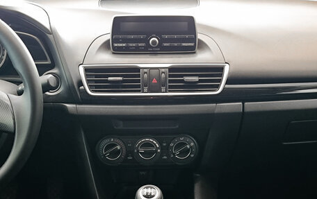 Mazda 3, 2014 год, 1 189 000 рублей, 18 фотография