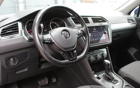 Volkswagen Tiguan II, 2020 год, 2 700 000 рублей, 6 фотография