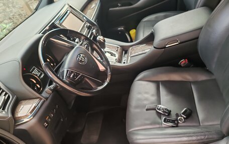 Toyota Alphard III, 2019 год, 6 000 000 рублей, 4 фотография