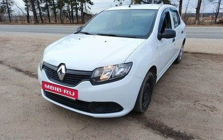 Renault Logan II, 2017 год, 440 000 рублей, 2 фотография