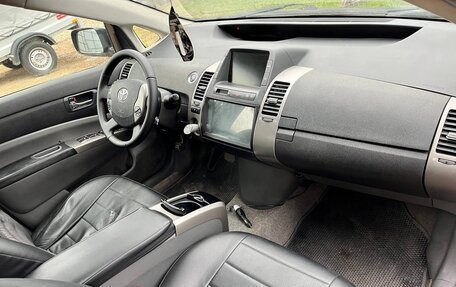 Toyota Prius, 2009 год, 730 000 рублей, 14 фотография
