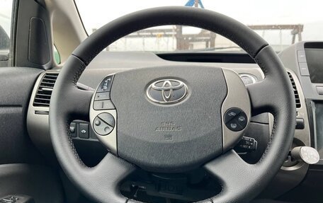 Toyota Prius, 2009 год, 730 000 рублей, 16 фотография