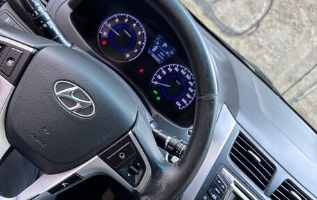 Hyundai Solaris II рестайлинг, 2011 год, 678 000 рублей, 7 фотография