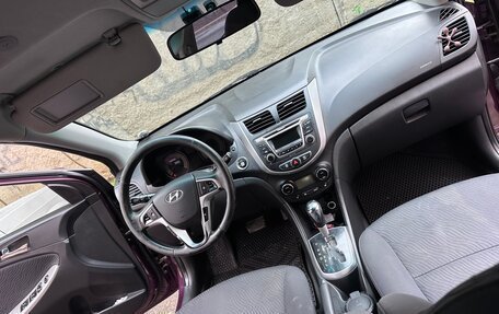 Hyundai Solaris II рестайлинг, 2011 год, 678 000 рублей, 9 фотография