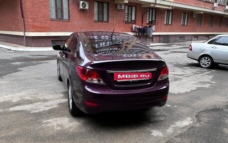 Hyundai Solaris II рестайлинг, 2011 год, 678 000 рублей, 4 фотография