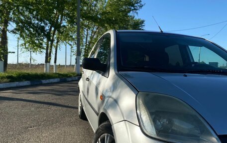 Ford Fiesta, 2004 год, 385 000 рублей, 4 фотография