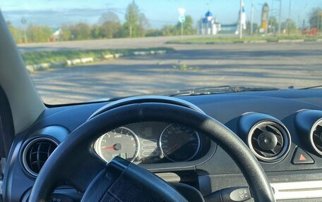 Ford Fiesta, 2004 год, 385 000 рублей, 12 фотография