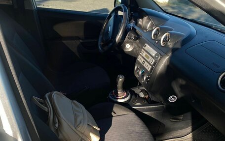 Ford Fiesta, 2004 год, 385 000 рублей, 2 фотография