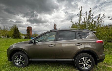 Toyota RAV4, 2016 год, 2 450 000 рублей, 5 фотография