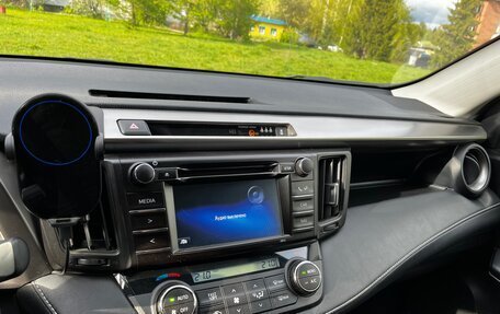 Toyota RAV4, 2016 год, 2 450 000 рублей, 16 фотография