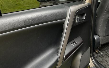 Toyota RAV4, 2016 год, 2 450 000 рублей, 18 фотография