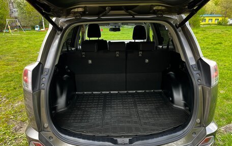 Toyota RAV4, 2016 год, 2 450 000 рублей, 26 фотография