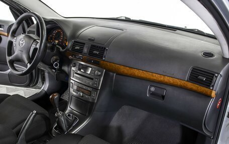Toyota Avensis III рестайлинг, 2007 год, 655 000 рублей, 9 фотография