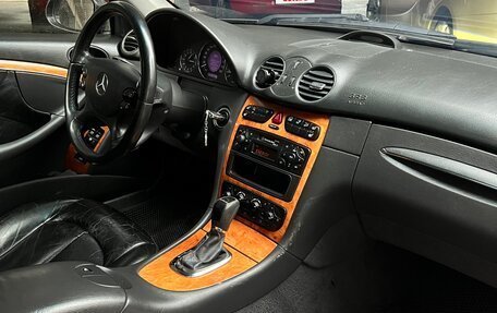 Mercedes-Benz CLK-Класс, 2002 год, 800 000 рублей, 6 фотография