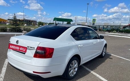 Skoda Octavia, 2017 год, 1 810 000 рублей, 6 фотография