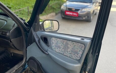 Chevrolet Niva I рестайлинг, 2003 год, 250 000 рублей, 12 фотография