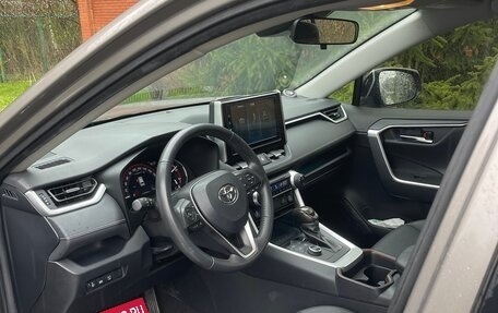 Toyota RAV4, 2021 год, 3 550 000 рублей, 9 фотография