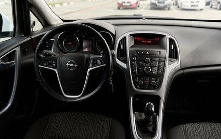 Opel Astra J, 2014 год, 867 080 рублей, 10 фотография
