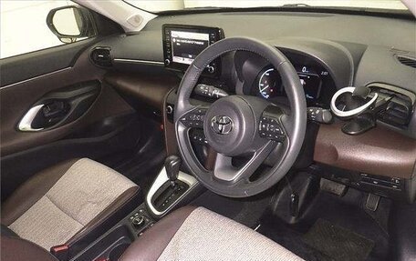 Toyota Yaris Cross, 2021 год, 1 275 000 рублей, 7 фотография