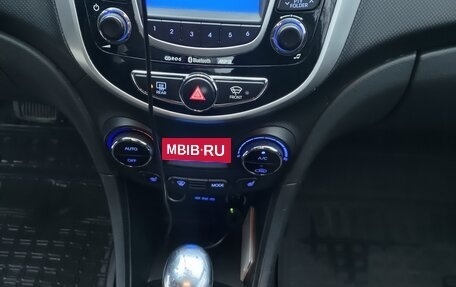 Hyundai Solaris II рестайлинг, 2012 год, 810 000 рублей, 10 фотография