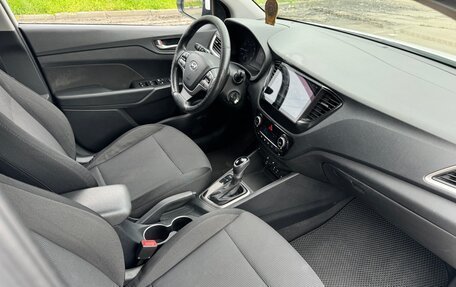 Hyundai Solaris II рестайлинг, 2018 год, 850 000 рублей, 15 фотография