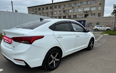 Hyundai Solaris II рестайлинг, 2018 год, 850 000 рублей, 4 фотография