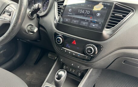 Hyundai Solaris II рестайлинг, 2018 год, 850 000 рублей, 17 фотография
