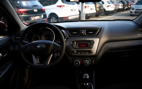 KIA Rio III рестайлинг, 2014 год, 730 000 рублей, 10 фотография