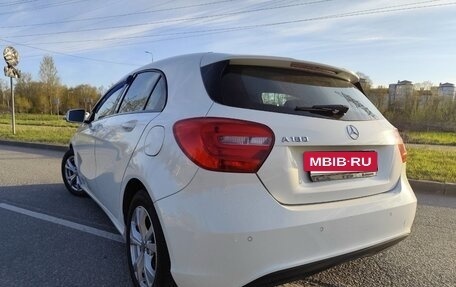 Mercedes-Benz A-Класс, 2015 год, 1 540 000 рублей, 4 фотография