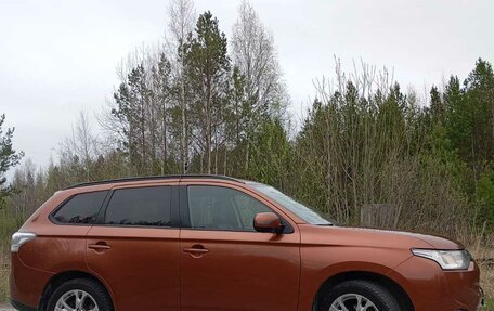 Mitsubishi Outlander III рестайлинг 3, 2012 год, 1 300 000 рублей, 1 фотография