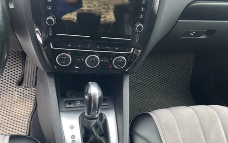 Volkswagen Jetta VI, 2013 год, 710 000 рублей, 2 фотография