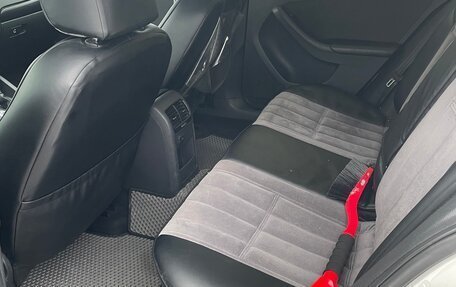 Volkswagen Jetta VI, 2013 год, 710 000 рублей, 3 фотография