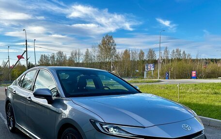 Toyota Camry, 2024 год, 4 600 000 рублей, 3 фотография