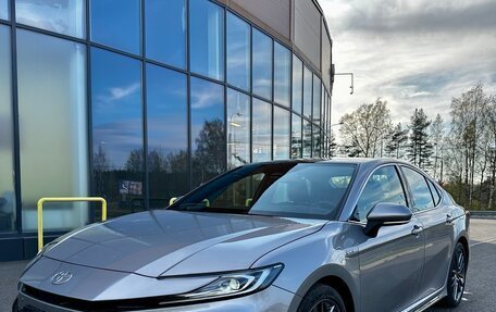 Toyota Camry, 2024 год, 4 600 000 рублей, 4 фотография