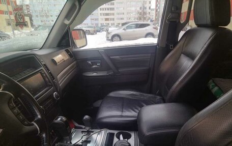 Mitsubishi Pajero IV, 2011 год, 1 250 000 рублей, 7 фотография