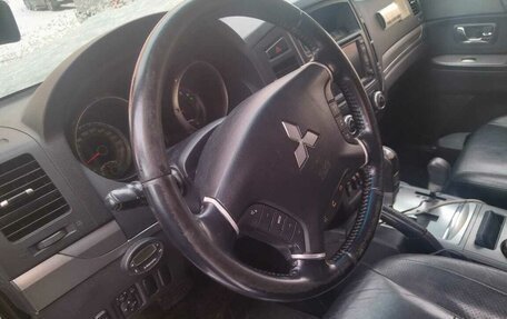 Mitsubishi Pajero IV, 2011 год, 1 250 000 рублей, 8 фотография