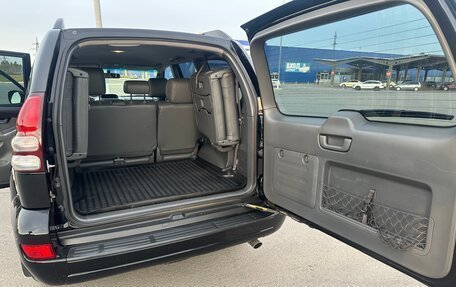 Toyota Land Cruiser Prado 120 рестайлинг, 2008 год, 2 970 000 рублей, 17 фотография