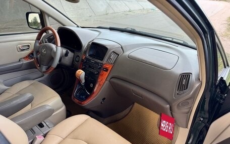 Lexus RX IV рестайлинг, 2001 год, 880 000 рублей, 16 фотография