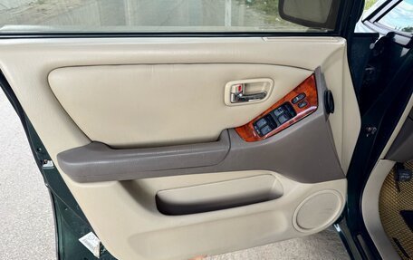 Lexus RX IV рестайлинг, 2001 год, 880 000 рублей, 18 фотография