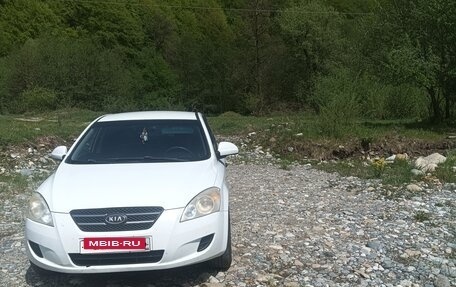 KIA cee'd I рестайлинг, 2009 год, 580 000 рублей, 2 фотография