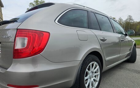Skoda Superb III рестайлинг, 2012 год, 1 800 000 рублей, 4 фотография