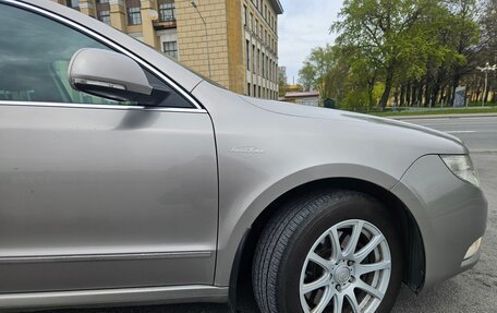 Skoda Superb III рестайлинг, 2012 год, 1 800 000 рублей, 5 фотография