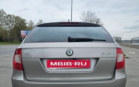 Skoda Superb III рестайлинг, 2012 год, 1 800 000 рублей, 20 фотография